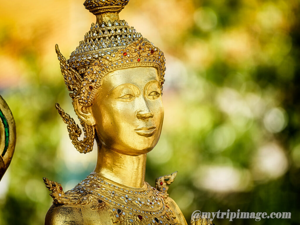 Kinnari at Wat Phra Kaew (3)
