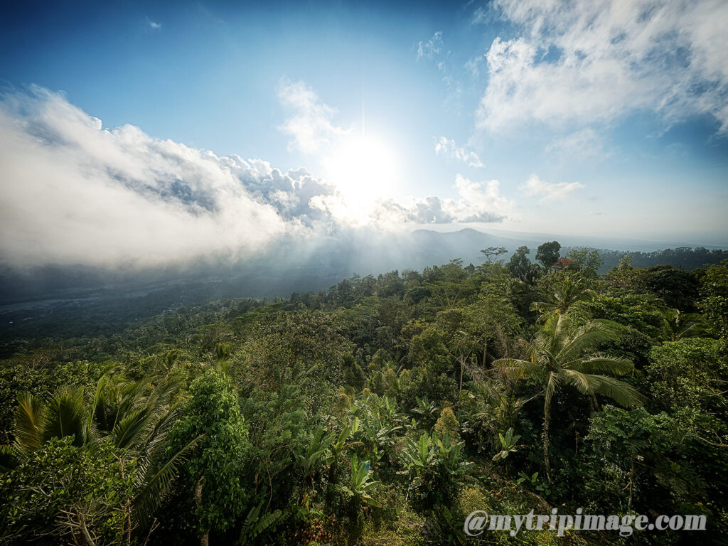 viewpoint at Lempuyang Temple (4)