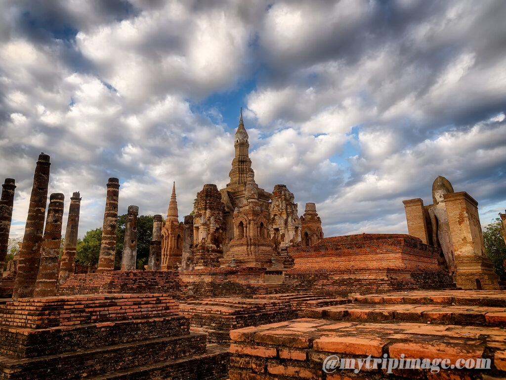 Wat Mahathat in Sukhothai P.1 (1)