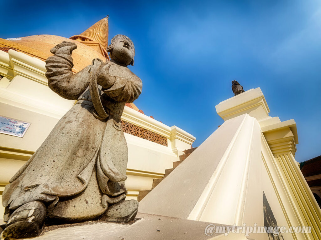 Wat Phra Pathom Chedi (6)