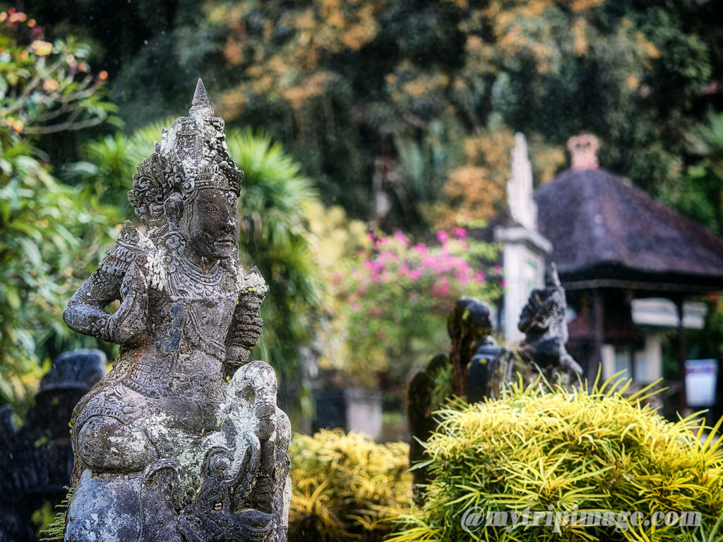 Tirta Gangga (6)
