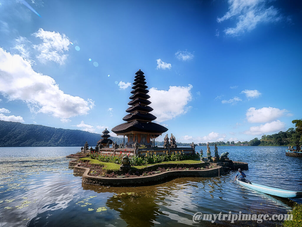 Ulun Danu Beratan Temple (3)
