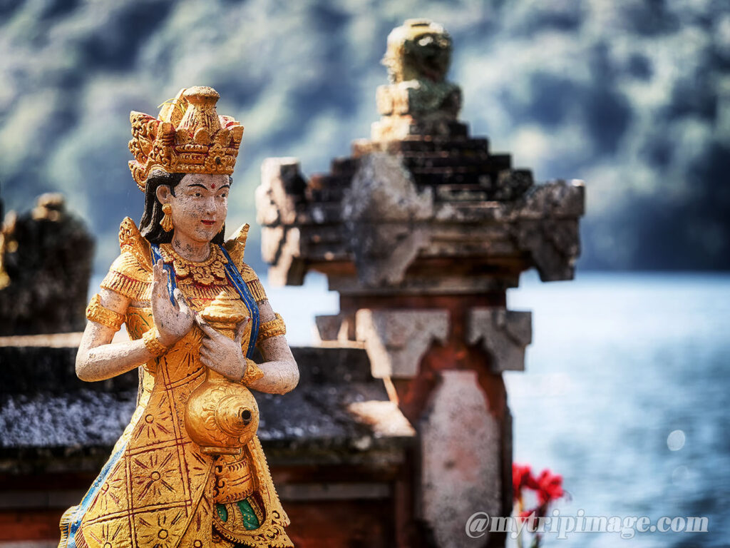 Ulun Danu Beratan Temple (9)
