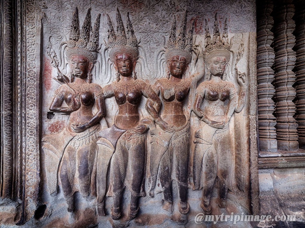Devatas at Angkor Wat Part.2 (8)