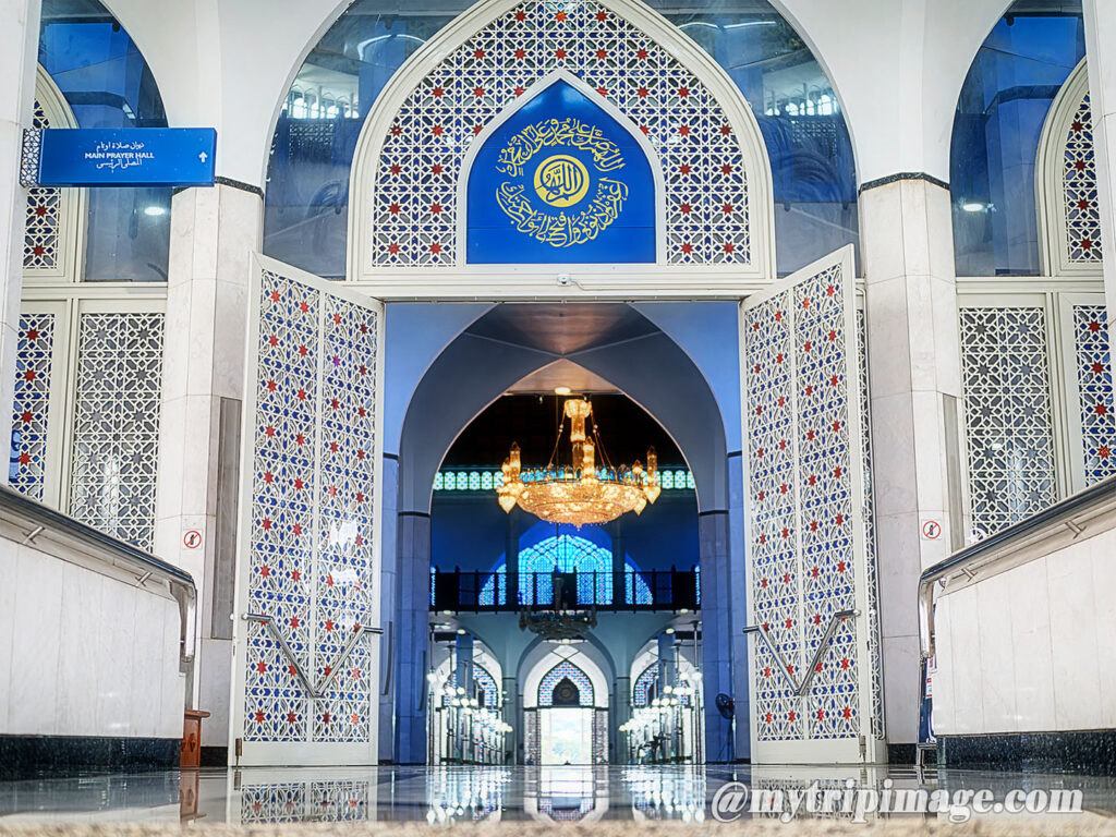 Sultan Salahuddin Abdul Aziz Shah Mosque(7)