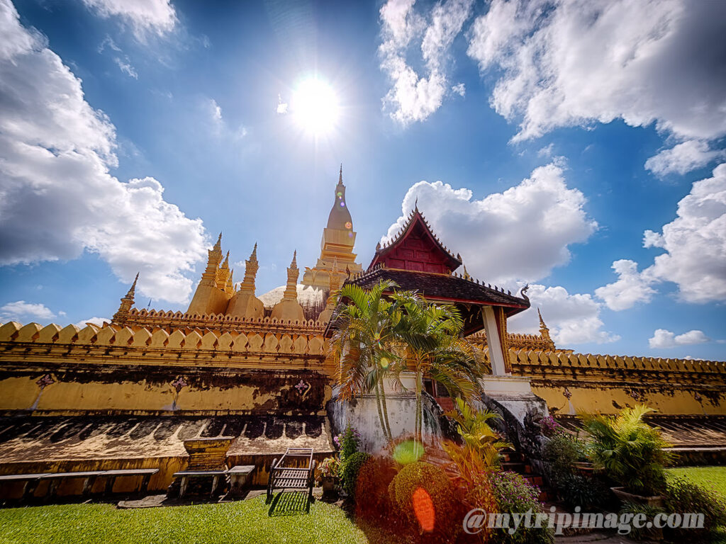 Pha That Luang (6)