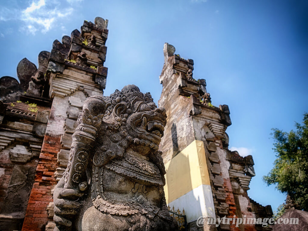 Tirta Empul Temple 05