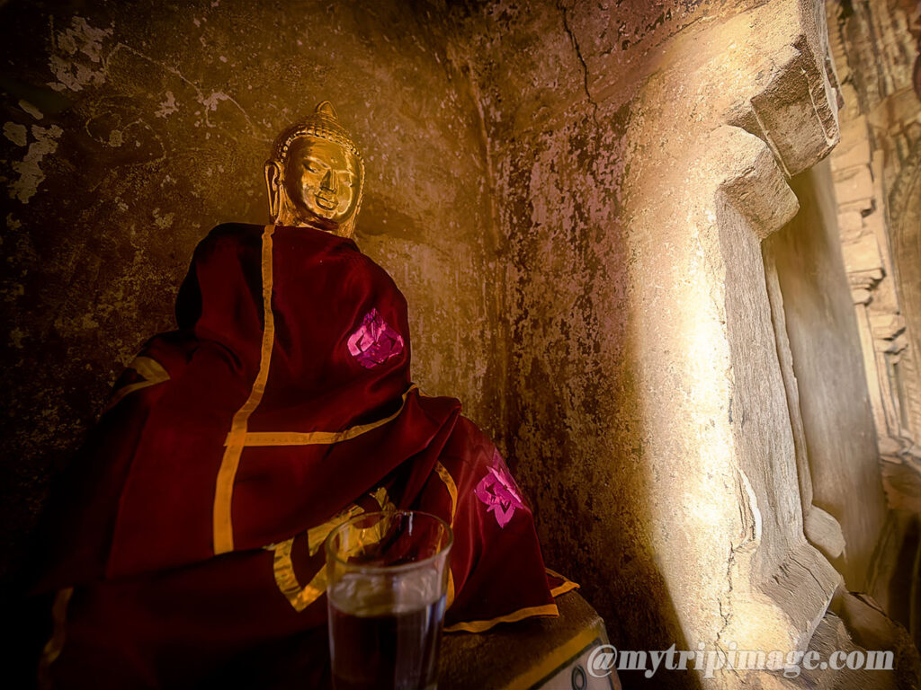 Htilominlo Temple (2)