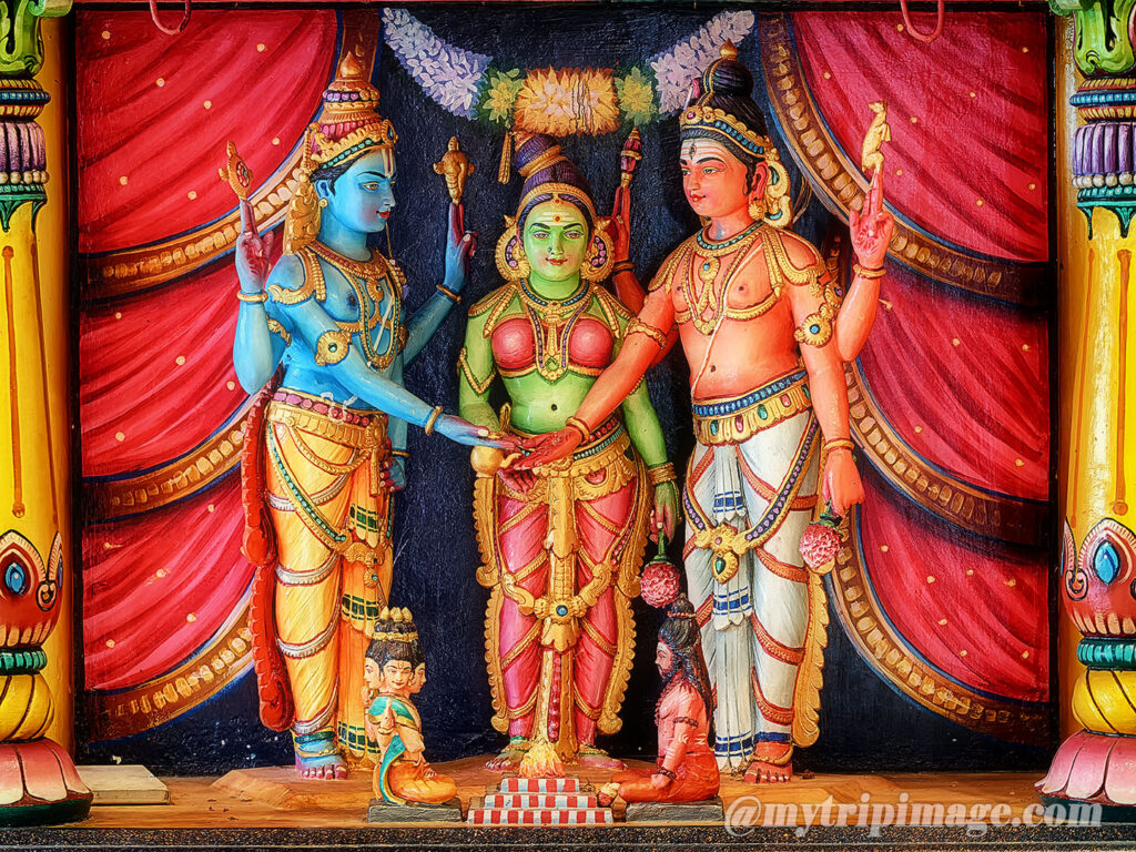 Statues in temples at Batu Caves (8)
