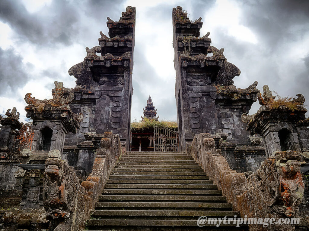 Besakih Temple Page.2 (5)