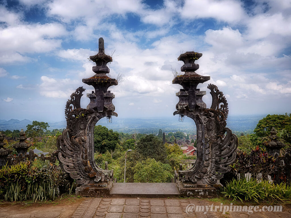 Besakih Temple Page.2 (6)