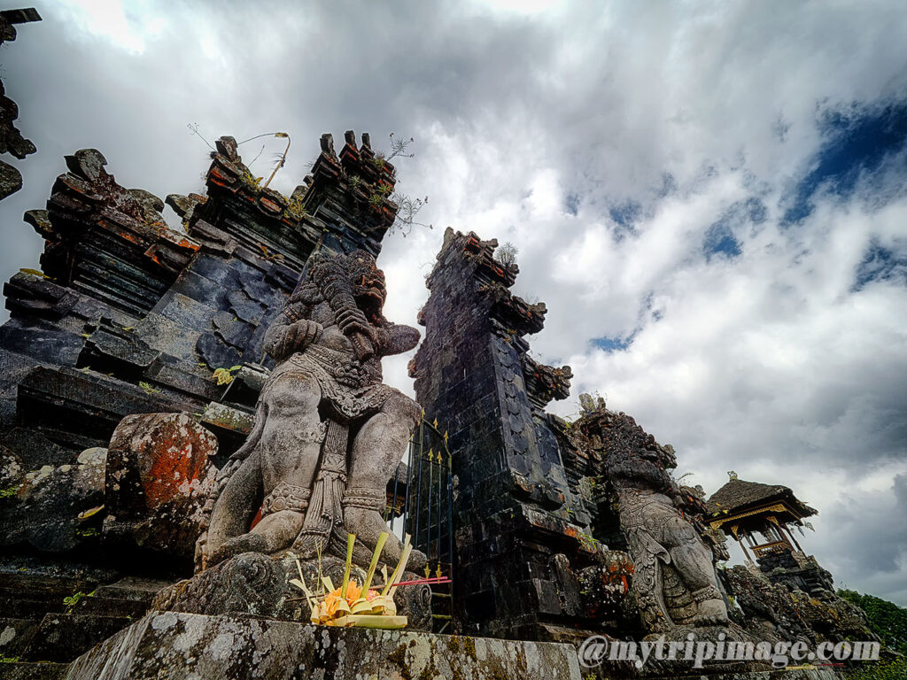 Besakih Temple Page.2 (9)